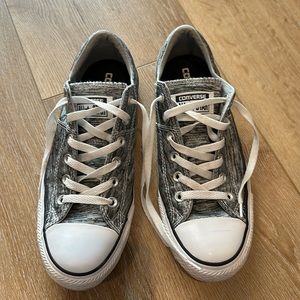 Women’s Converse Sneakers Shiny Gray/Black size 9